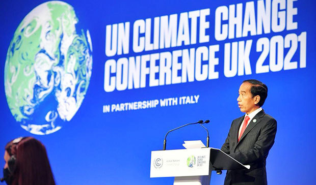ジョコ・ウィドド大統領は国連気候変動枠組み条約第26回締約国会議（ＣＯＰ26）で60年に炭素中立を目指すことを強調した＝11月（内閣官房提供）