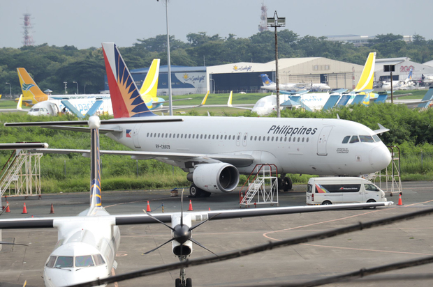 フィリピン航空は経営再建へ米破産法の適用を申請した＝９月、マニラ首都圏（ＮＮＡ撮影）