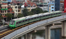 ベトナム初の都市鉄道として11月６日に開通したハノイ２Ａ号線（ＶＮＡ＝ＮＮＡ）