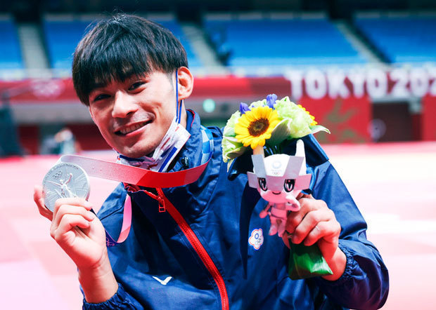 東京五輪の柔道男子60キロ級で銀メダルを獲得した台湾の楊勇緯選手（中央通信社）