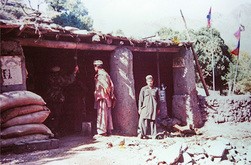 アフガンの質素な小屋「マルカズ」（筆者提供）