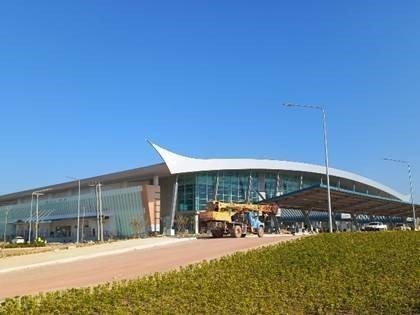 建設が進むビエンチャン駅（カムサワート村）