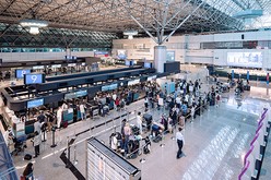 台湾航空大手２社の2022年６月の旅客数は目立って伸びた。空港の人流も増加している（桃園国際機場提供）