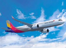 韓国の航空各社は、日韓路線の本格的な運航再開に期待している。写真はアシアナ航空機＝韓国（同社提供）