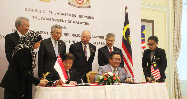 マレーシアとシンガポールの両政府は両国を結ぶ高速鉄道（ＨＳＲ）事業に正式合意した。2026年の開業を目指す＝12月13日、行政都市プトラジャヤ（ＮＮＡ撮影） 