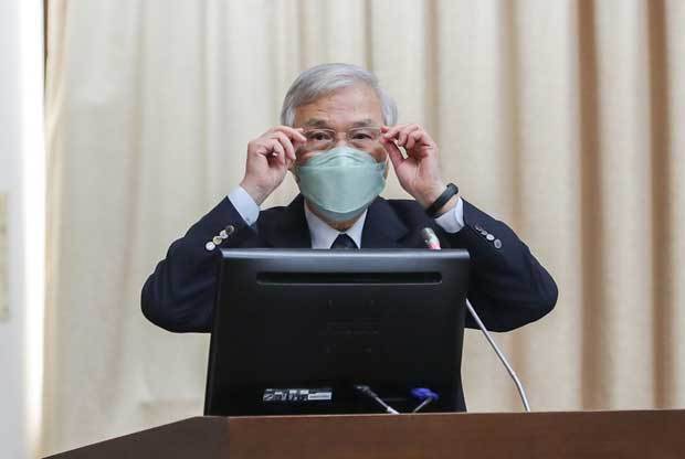 中央銀行の楊金龍総裁は台湾の23年の経済成長率について、前年比２％を確保することは可能との認識を示した＝１日（中央通信社）