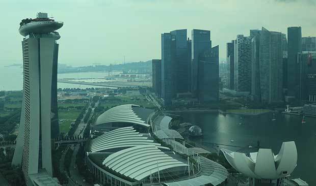 シンガポール企業の景況感は好況水準を維持しつつも５四半期連続で悪化した＝シンガポール湾岸部（ＮＮＡ撮影）