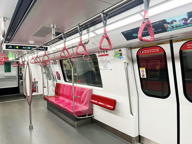 陸上交通庁はＭＲＴ南北線、東西線で新車両を導入する（運輸省のフェイスブックより）